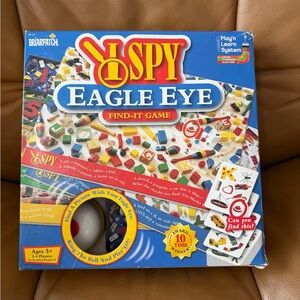 Scholastic I SPY Eagle Eye Find-It Game - Blue, Red, Yellow